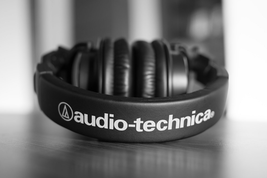 Audio Technica Ath M40x Professional Headphones Review